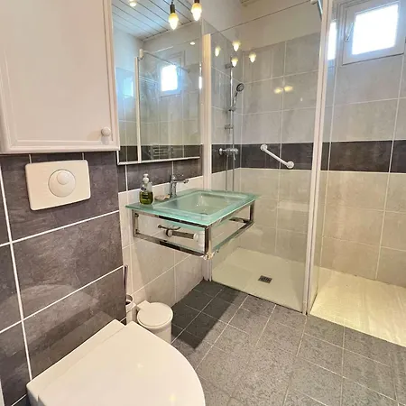 Emplacement Ideal, Au Calme Et Proche De La ヴィラ ラ・クアルド・シュル・メール