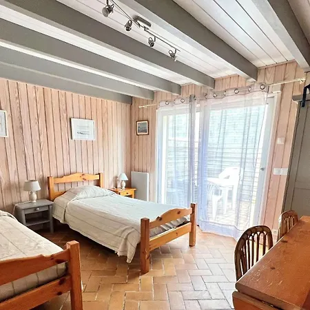 Emplacement Ideal, Au Calme Et Proche De La *